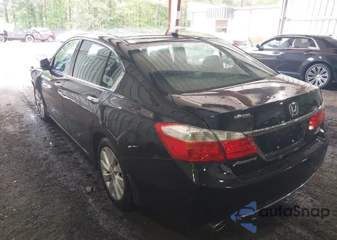 2015 Honda Accord Touring z USA, uszkodzony, nr VIN 1HGCR3F96FA008943